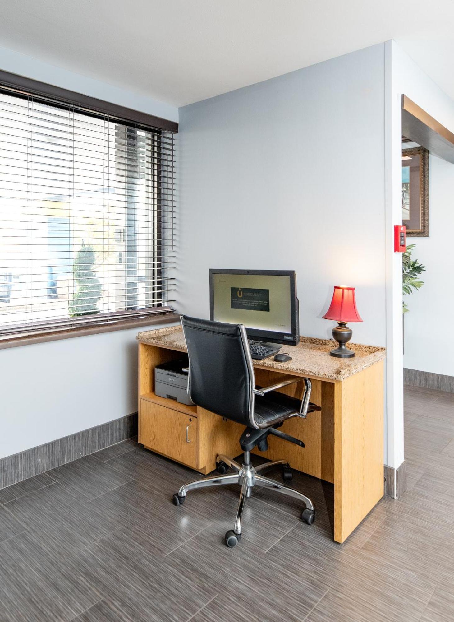 Days Inn By Wyndham פורט סמית' מראה חיצוני תמונה