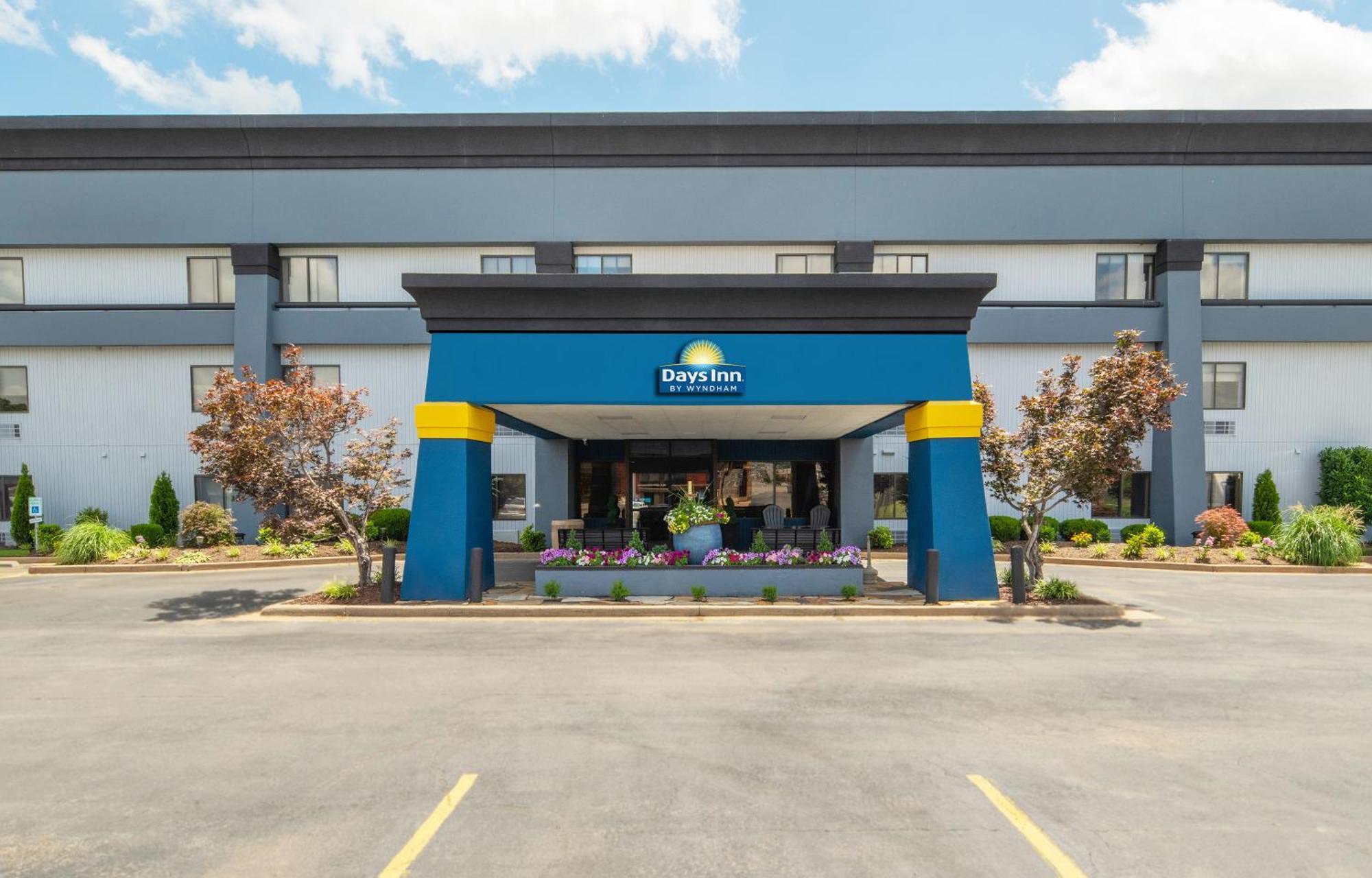 Days Inn By Wyndham פורט סמית' מראה חיצוני תמונה
