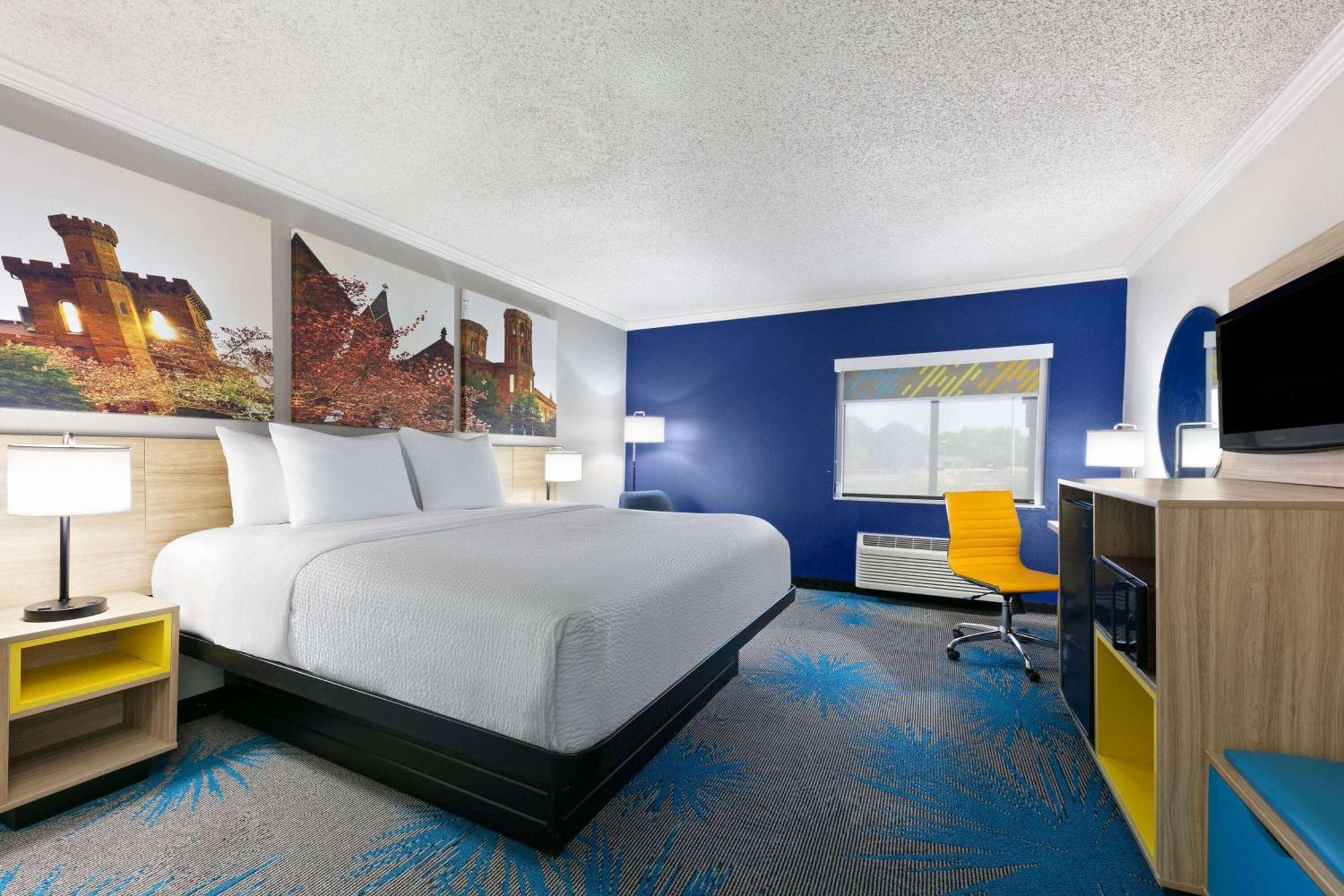 Days Inn By Wyndham פורט סמית' מראה חיצוני תמונה