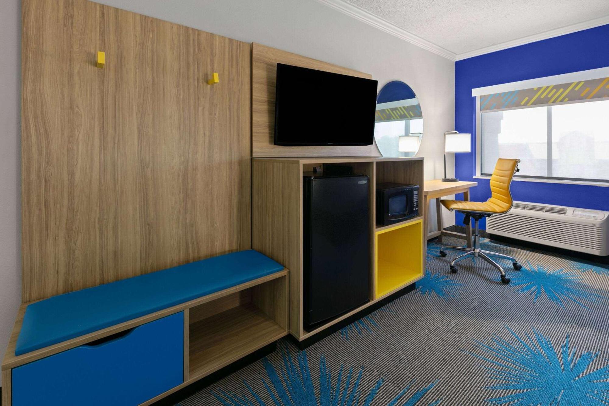 Days Inn By Wyndham פורט סמית' מראה חיצוני תמונה